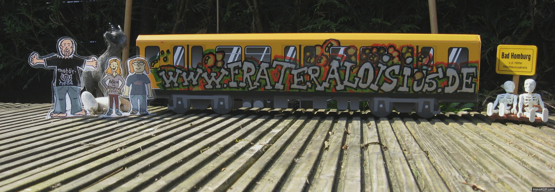 street_art_by_frater_aloisius als gif